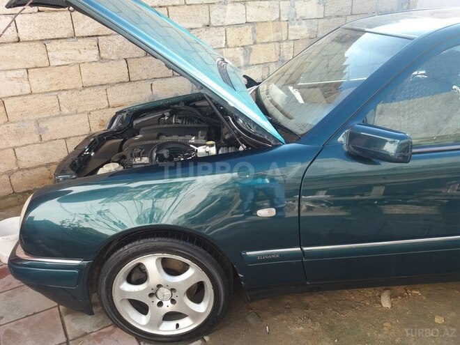 Mercedes E 240 1997, 213,000 km - 2.4 л - Bakı