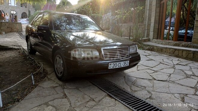 Mercedes C 220 1994, 286,233 km - 2.2 l - Gəncə