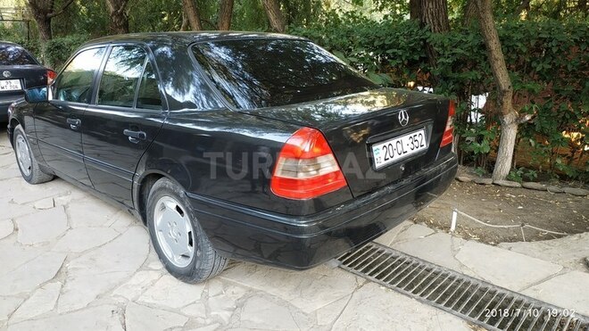 Mercedes C 220 1994, 286,233 km - 2.2 l - Gəncə