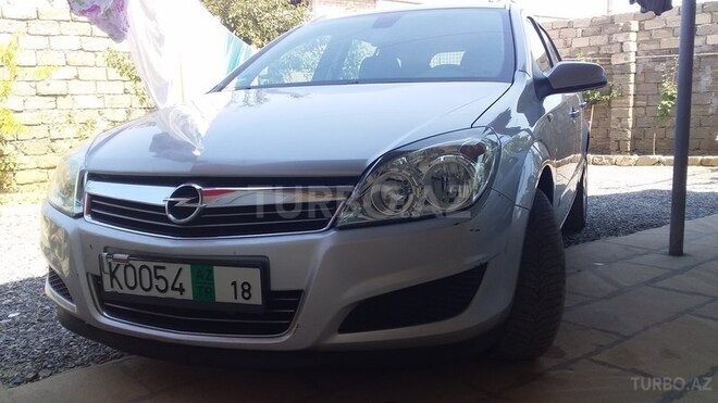 Opel Astra 2007, 172,000 km - 1.7 l - Bakı