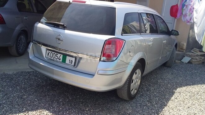 Opel Astra 2007, 172,000 km - 1.7 l - Bakı