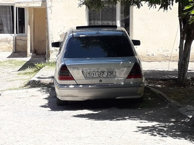 Mercedes C 220 1997, 359,191 km - 2.2 l - Bakı