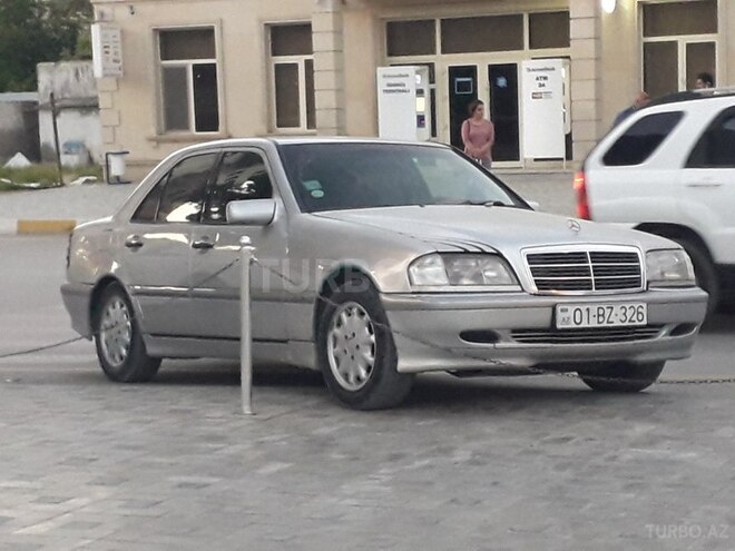 Mercedes C 220 1997, 359,191 km - 2.2 l - Bakı