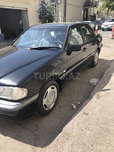 Mercedes C 200 1997, 330,000 km - 2.0 л - Bakı