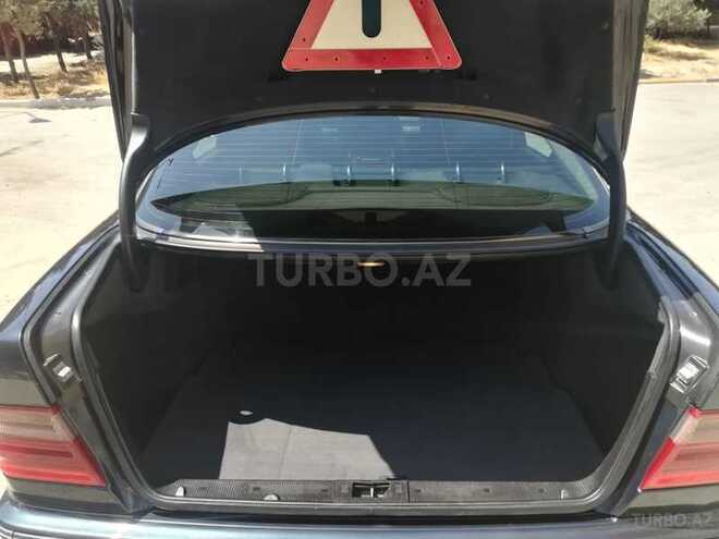 Mercedes E 240 1999, 245,000 km - 2.6 l - Bakı