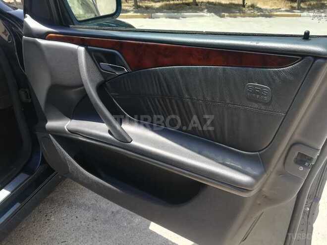 Mercedes E 240 1999, 245,000 km - 2.6 l - Bakı