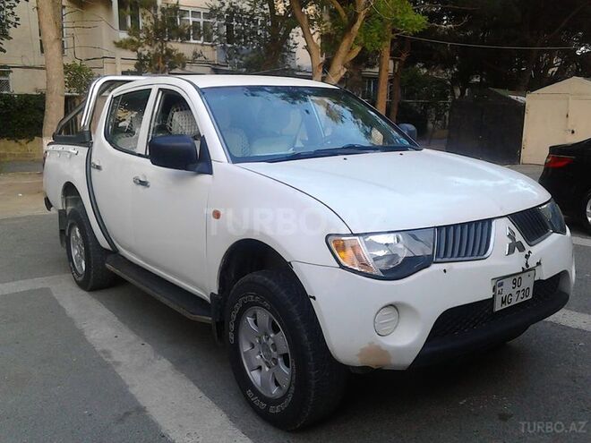 Mitsubishi L200 2007, 155,000 km - 2.5 l - Bakı