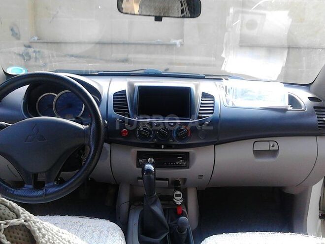 Mitsubishi L200 2007, 155,000 km - 2.5 l - Bakı