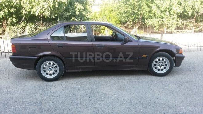 BMW 318 1993, 260,000 km - 1.8 l - Bakı