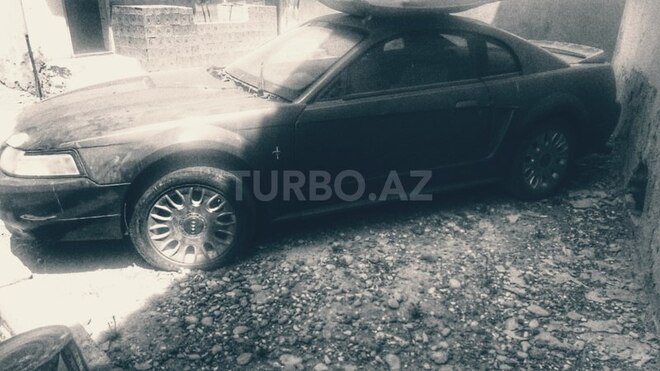 Ford Mustang 2000, 546,565 km - 3.8 l - Yevlax