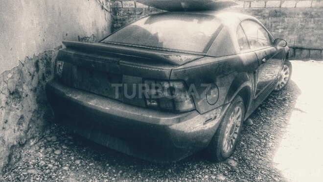 Ford Mustang 2000, 546,565 km - 3.8 l - Yevlax