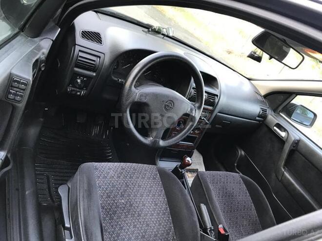 Opel Astra 1998, 215,080 km - 1.6 l - Şəki