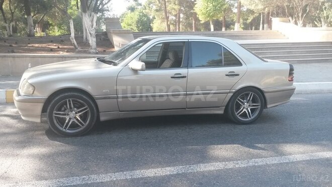 Mercedes C 200 1998, 280,000 km - 2.0 l - Bakı