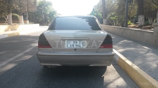 Mercedes C 200 1998, 280,000 km - 2.0 l - Bakı