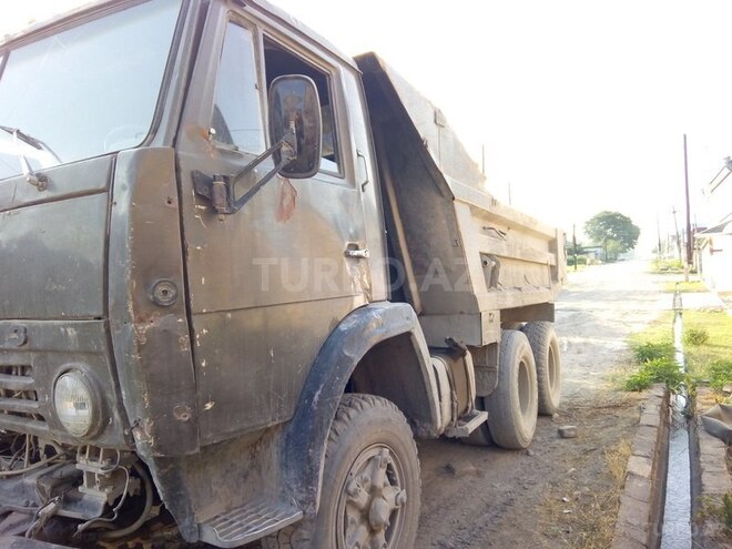 KamAz 55111 1983, 689,565 km - 11.0 l - Quba