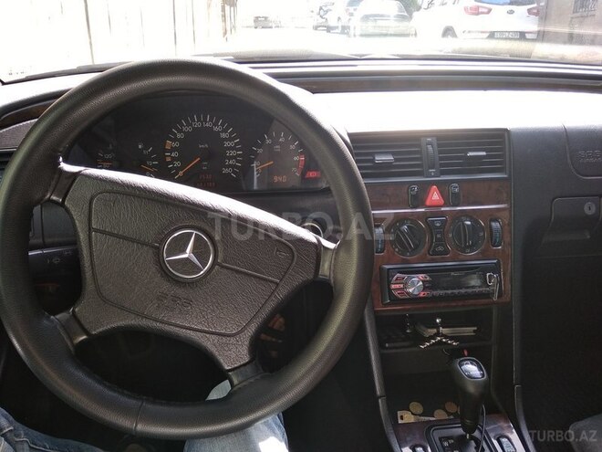 Mercedes C 230 1997, 401,788 km - 2.3 л - Bakı