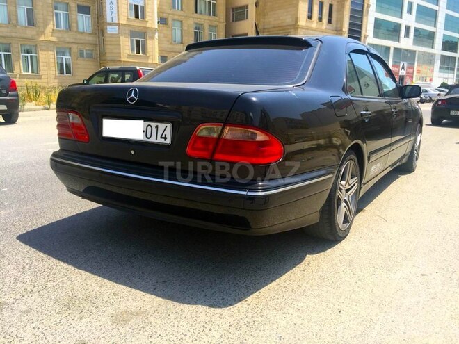 Mercedes E 240 1999, 260,000 km - 2.4 л - Bakı