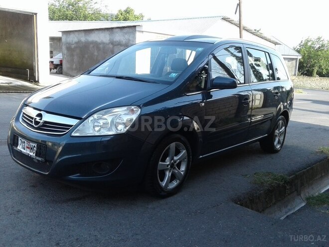 Opel Zafira 2008, 151,000 km - 1.7 l - Qax