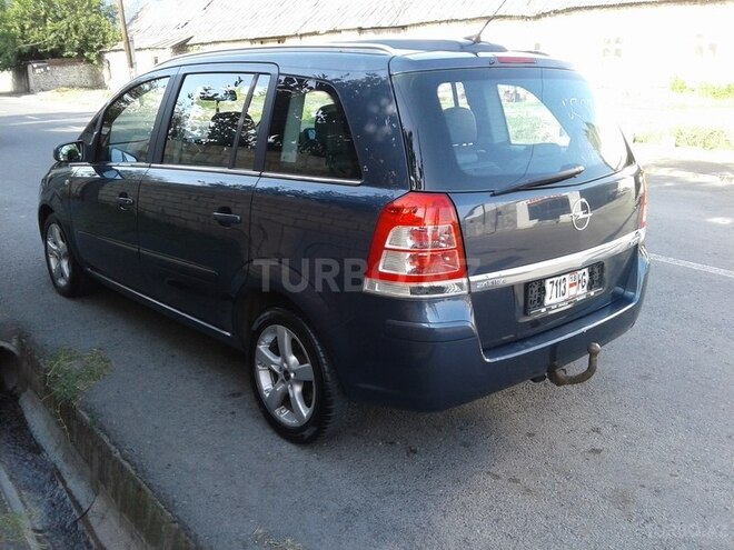 Opel Zafira 2008, 151,000 km - 1.7 l - Qax