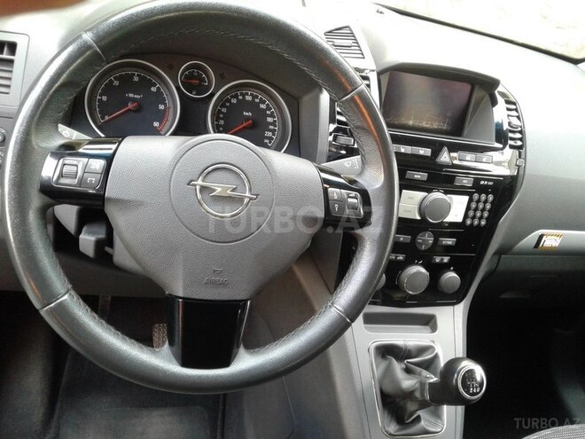 Opel Zafira 2008, 151,000 km - 1.7 l - Qax