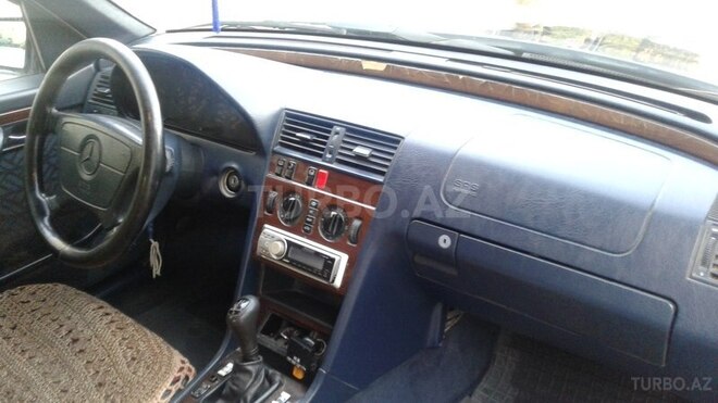 Mercedes C 180 1995, 255,000 km - 1.8 л - Bakı