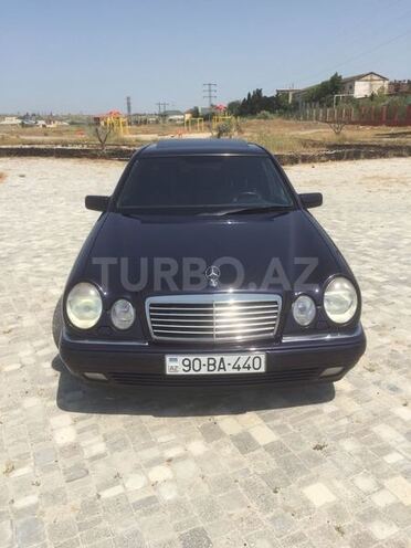 Mercedes E 240 1999, 350,000 km - 2.4 l - Bakı