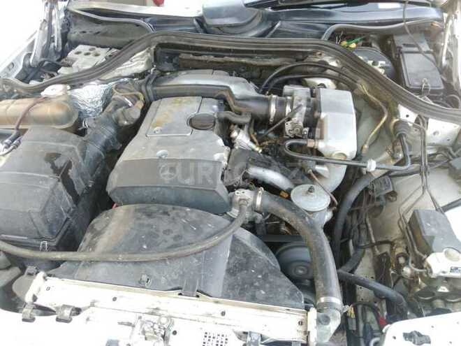 Mercedes E 220 1995, 280,000 km - 2.2 l - İsmayıllı