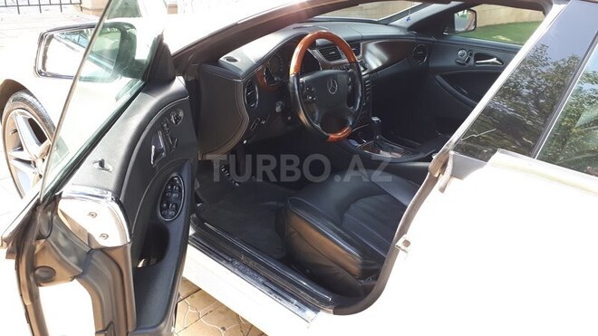 Mercedes CLS 350 2006, 200,000 km - 3.5 л - Bakı