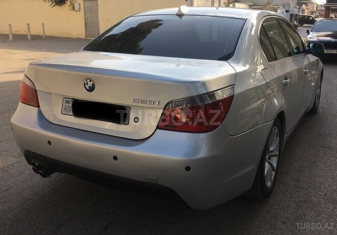 BMW 525 2005, 250,000 km - 2.5 л - Bakı