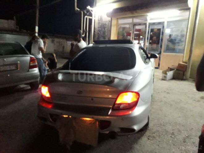 Hyundai Coupe 2001, 200,123 km - 2.0 л - Bakı