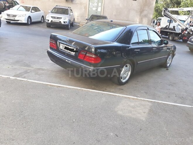 Mercedes E 240 1997, 270,000 km - 2.4 l - Bakı