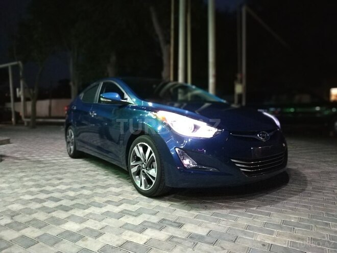 Hyundai Elantra 2015, 25,000 km - 1.8 л - Bakı