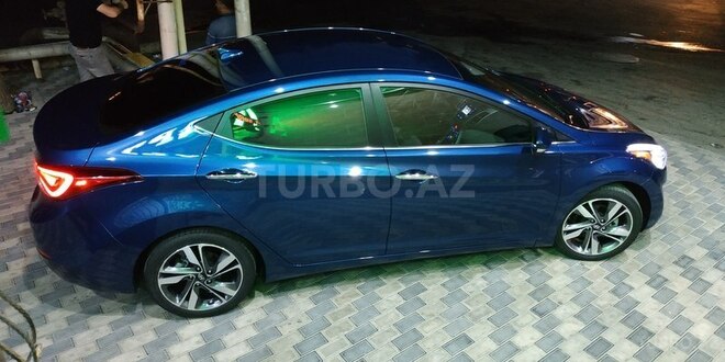 Hyundai Elantra 2015, 25,000 km - 1.8 л - Bakı