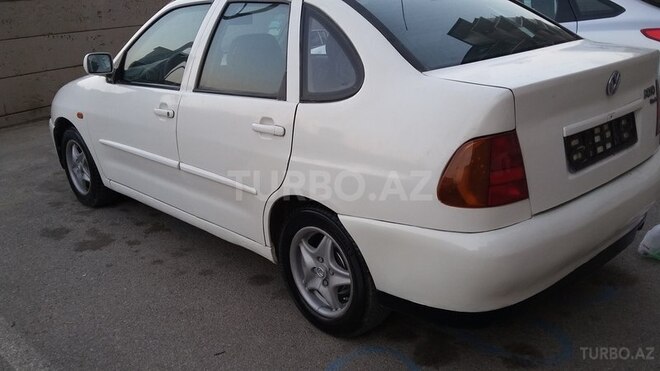Volkswagen Polo 1999, 120,393 km - 1.6 l - Bakı