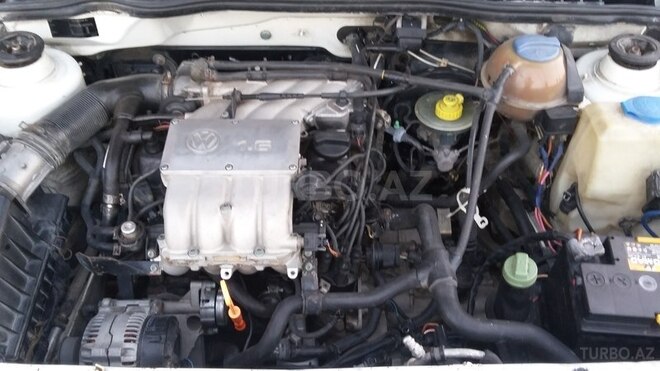 Volkswagen Polo 1999, 120,393 km - 1.6 l - Bakı