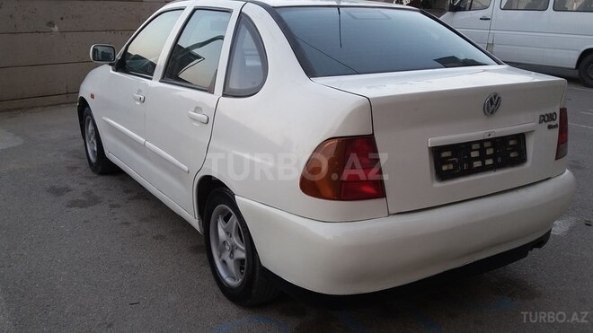 Volkswagen Polo 1999, 120,393 km - 1.6 l - Bakı