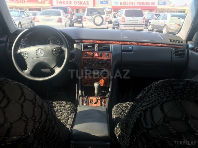 Mercedes E 220 1999, 450,000 km - 2.2 л - Xırdalan