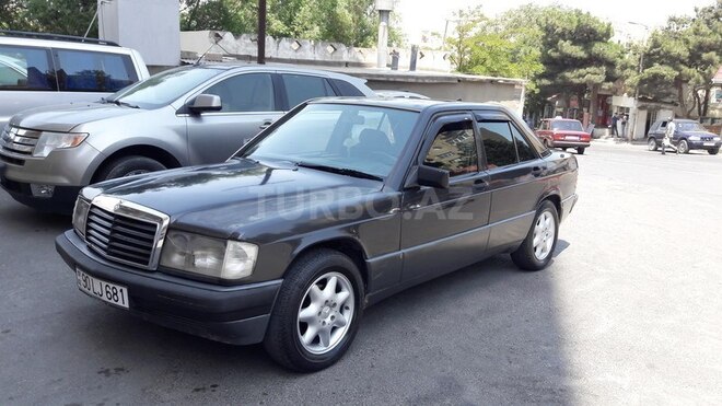 Mercedes 190 1991, 352,241 km - 2.0 l - Bakı