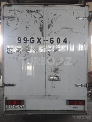 Mercedes Sprinter 413 2005, 186,000 km - 2.2 l - Bakı