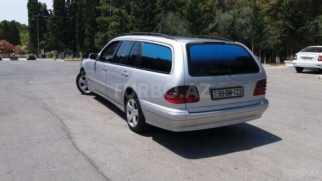 Mercedes E 220 2000, 298,000 km - 2.2 l - Sumqayıt