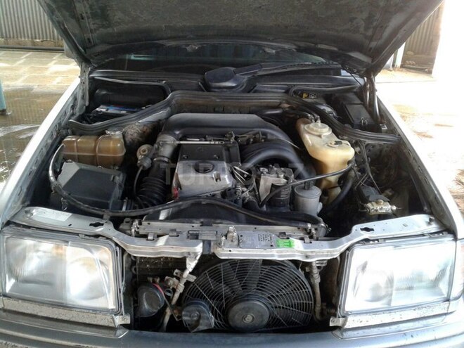 Mercedes E 250 1995, 480,000 km - 2.5 l - Cəlilabad
