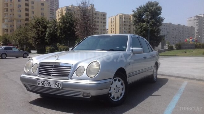 Mercedes E 200 1995, 253,138 km - 2.0 l - Bakı