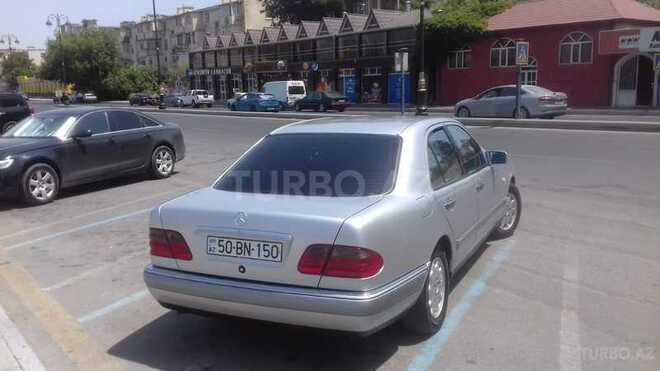Mercedes E 200 1995, 253,138 km - 2.0 l - Bakı