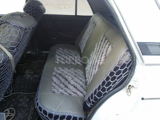 LADA (VAZ) 2106 1985, 300,000 km - 1.5 l - Bakı