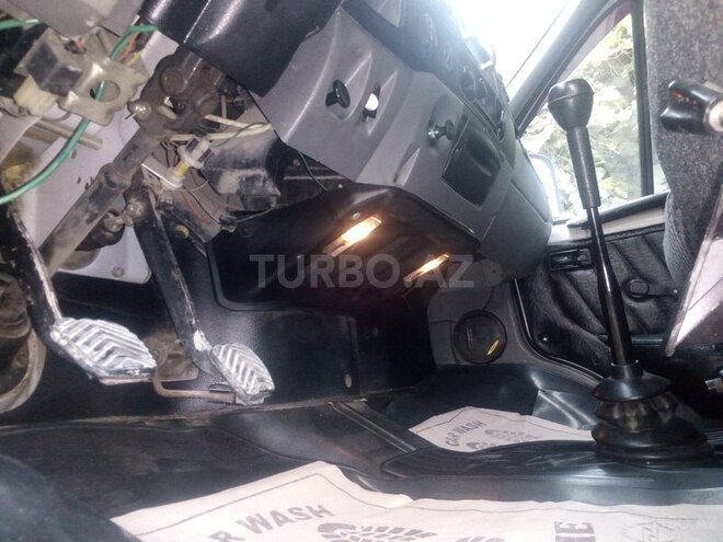 GAZ 330200 2005, 199,000 km - 2.4 l - Qusar