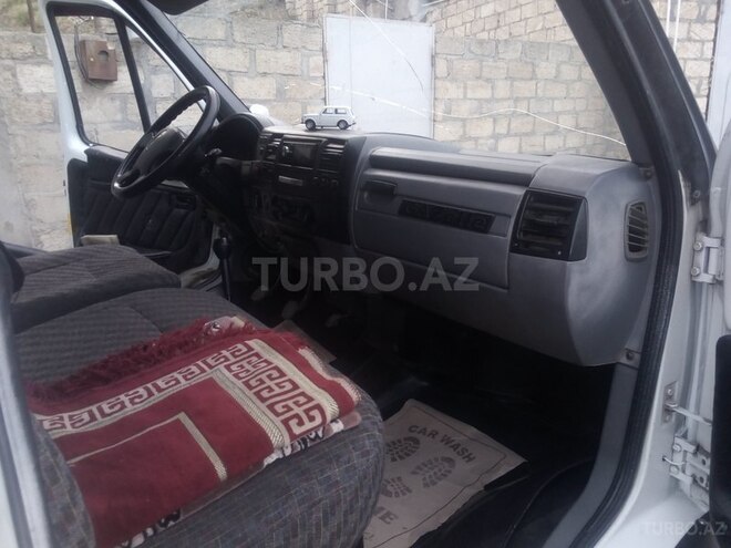 GAZ 330200 2005, 199,000 km - 2.4 l - Qusar