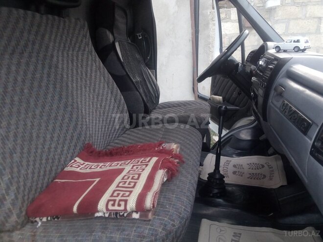 GAZ 330200 2005, 199,000 km - 2.4 l - Qusar