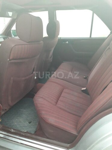 Mercedes E 230 1991, 409,136 km - 2.3 l - İmişli