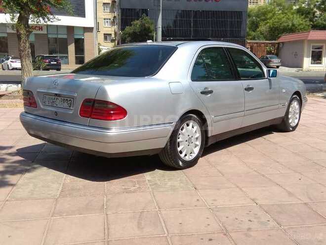 Mercedes E 240 1998, 350,000 km - 2.4 l - Bakı