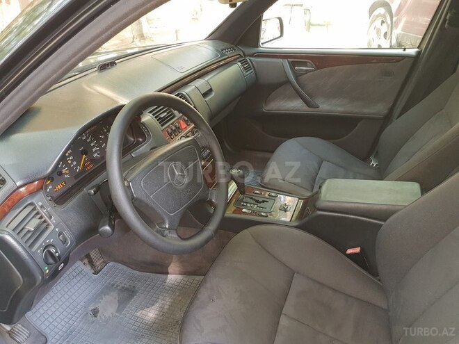 Mercedes E 220 1996, 350,000 km - 2.5 л - Bakı